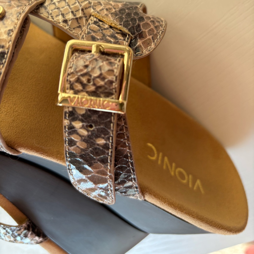 VIONIC Radia Orthotic Wedge Size 8 Sandal Python Adjustable Strap Snakeskin - Picture 8 of 10